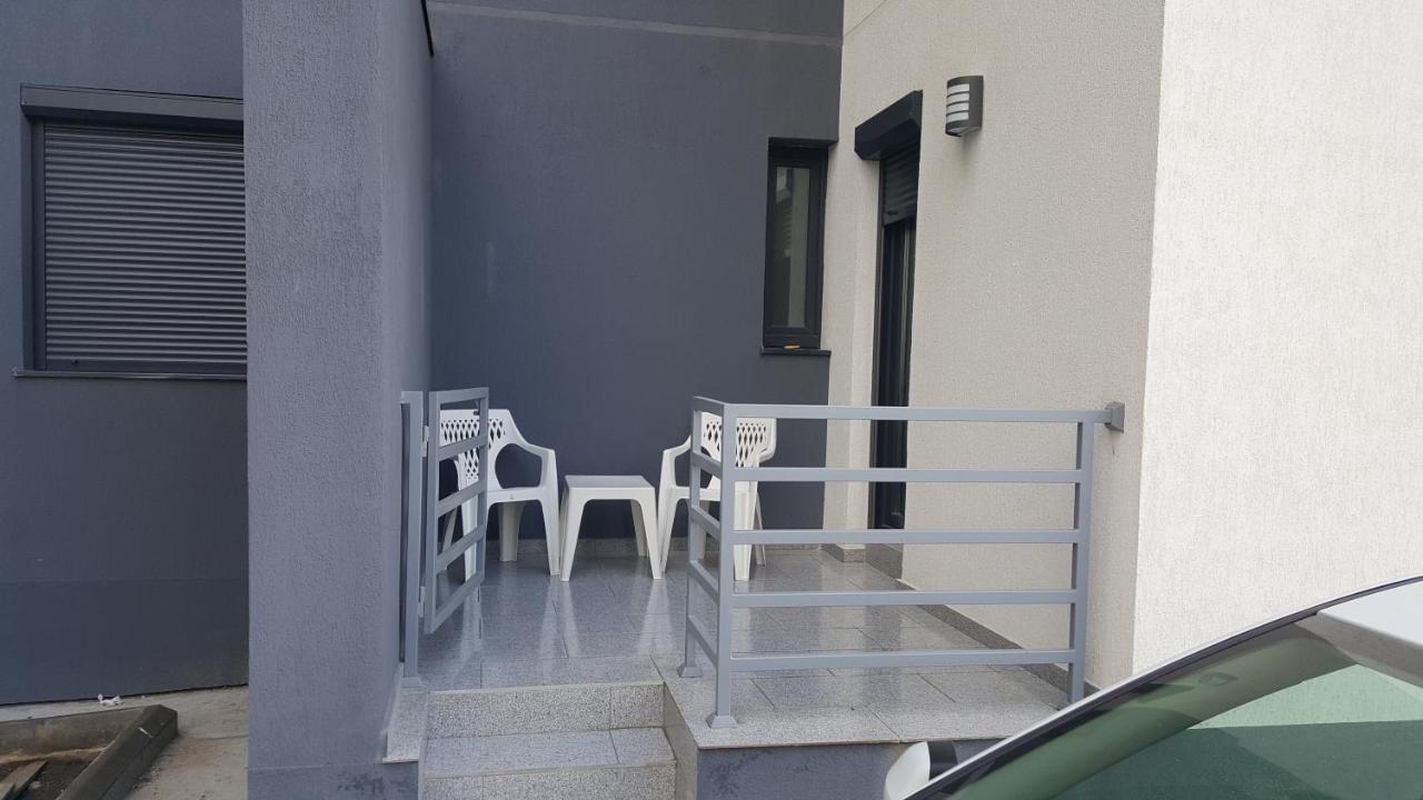 Ferienwohnung Holiday Rezidence Kazeboo Beach Năvodari Exterior foto
