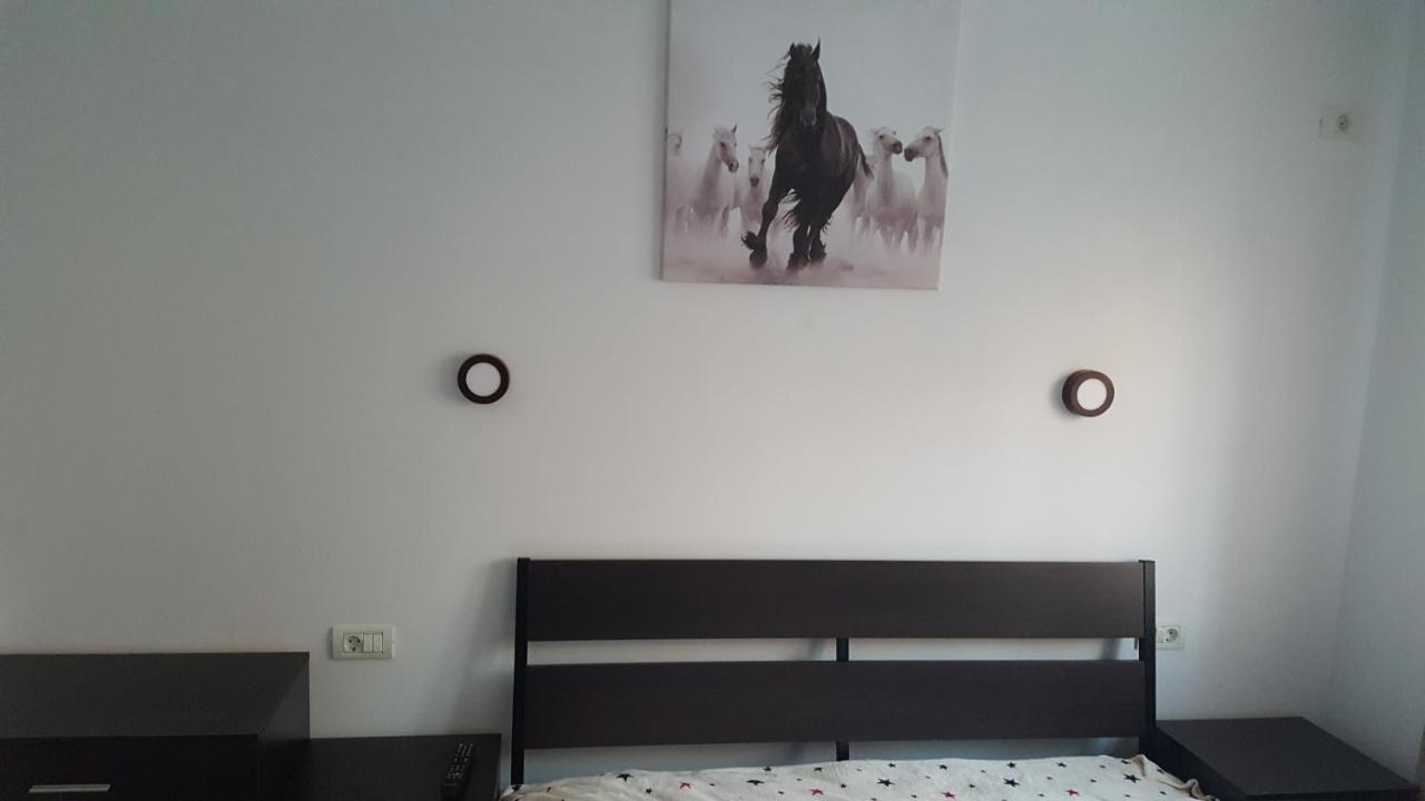 Ferienwohnung Holiday Rezidence Kazeboo Beach Năvodari Exterior foto