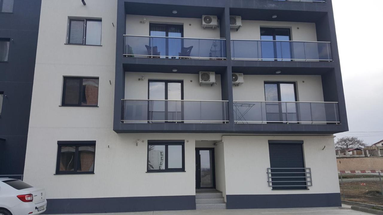 Ferienwohnung Holiday Rezidence Kazeboo Beach Năvodari Exterior foto